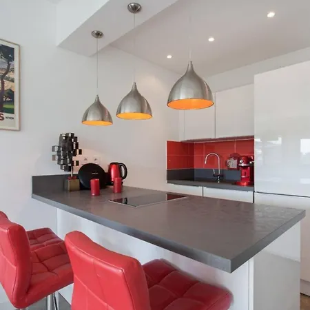 2bedroom Apartment, 10mins To Croisette Beach *