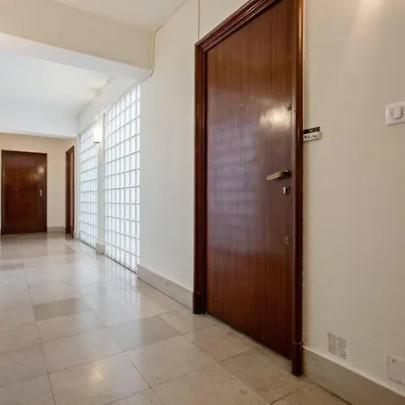 2bedroom Apartment, 10mins To Croisette Beach Cannes